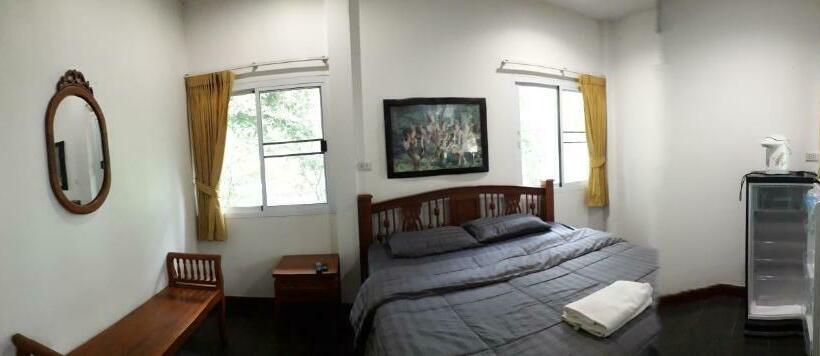 펜션 Paradise Resort At Lamphun