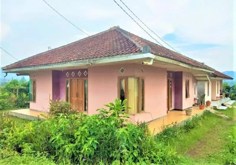 Pensió Villa Lembang Bunda