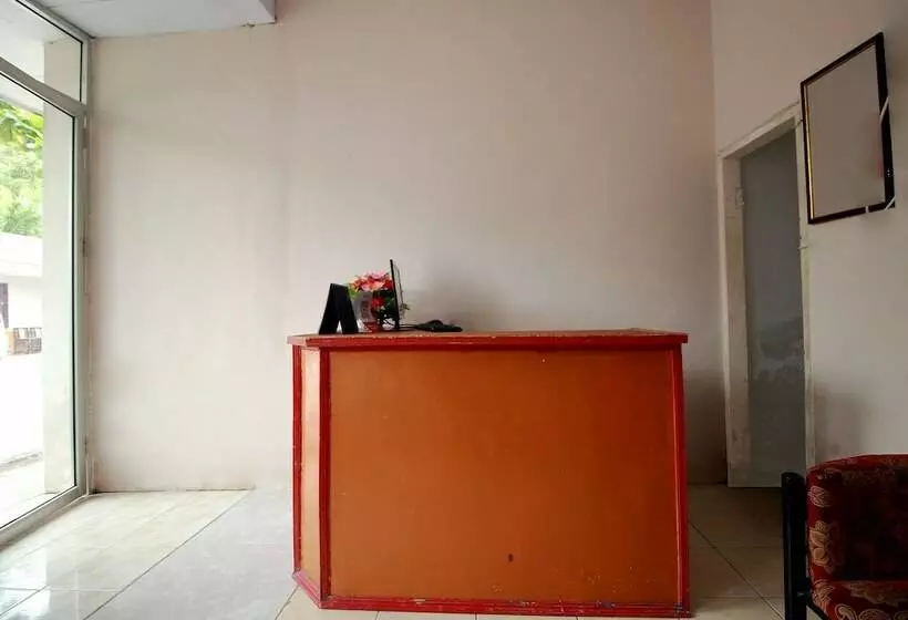 هاستل Spot On 2647 Anissa Guest House