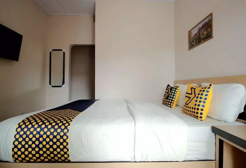 هاستل Spot On 2647 Anissa Guest House