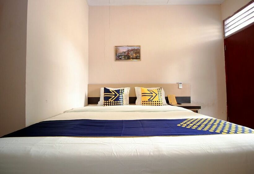 هاستل Spot On 2647 Anissa Guest House
