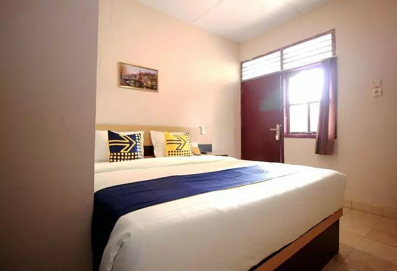 هاستل Spot On 2647 Anissa Guest House