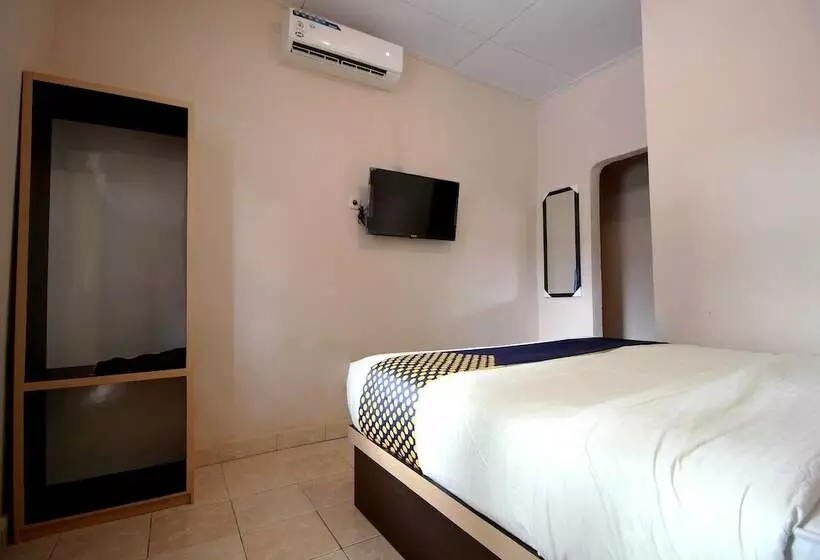 هاستل Spot On 2647 Anissa Guest House