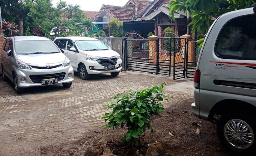 הוסטל Cheap Inn Banyuwangi