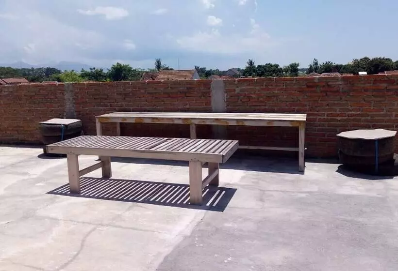 Herberge Cheap Inn Banyuwangi