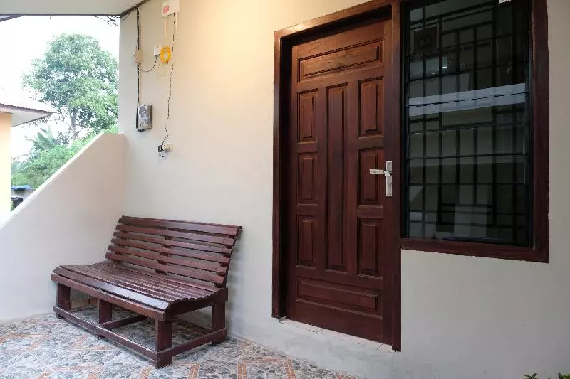 Retkeilymaja Homestay Joss By Oyo Rooms