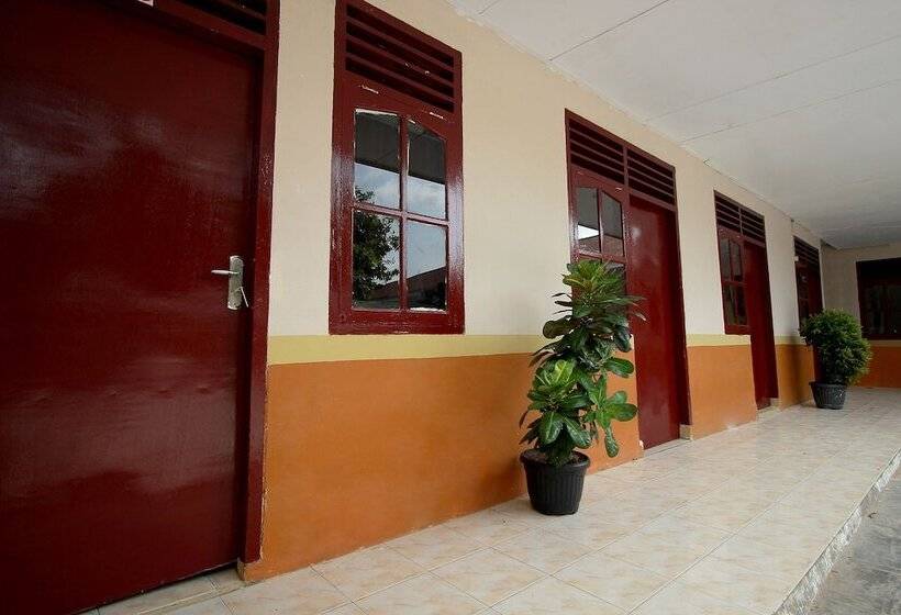 هاستل Spot On 2647 Anissa Guest House