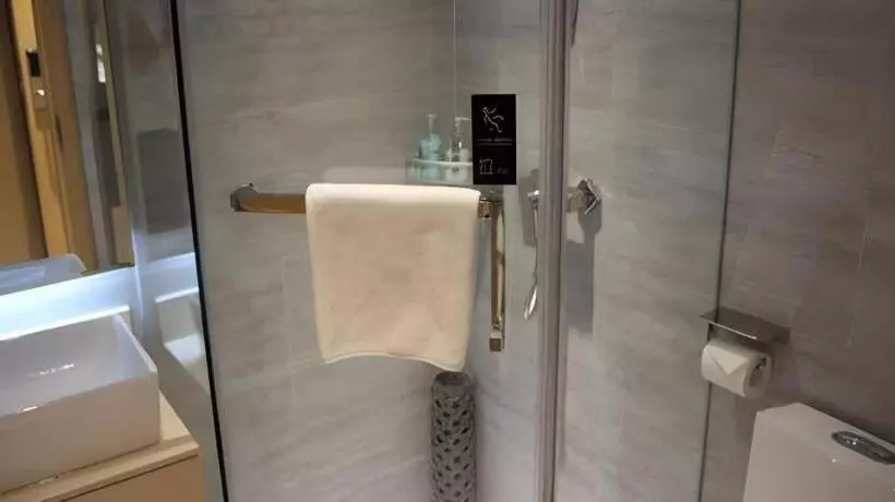 Hotelli City Comfort Inn Jinzhou Bohai University Wanda Plaza