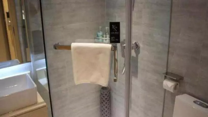 Hotelli City Comfort Inn Jinzhou Bohai University Wanda Plaza