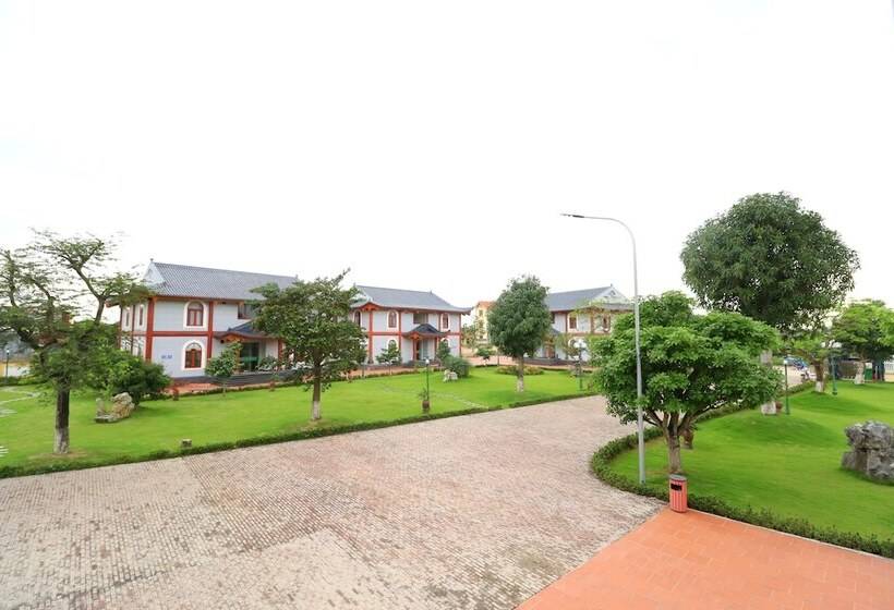 هتل Resort Huu Bang