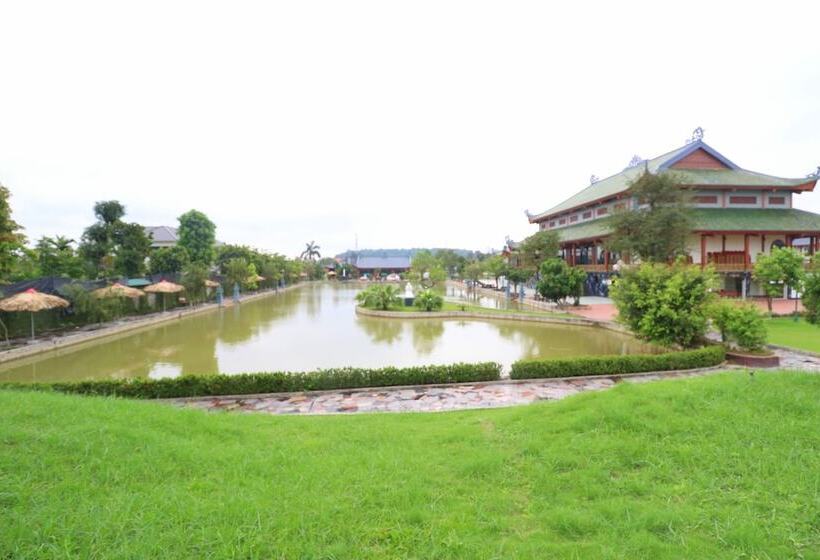 هتل Resort Huu Bang