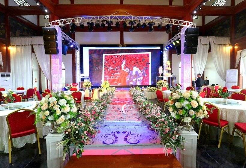 هتل Resort Huu Bang