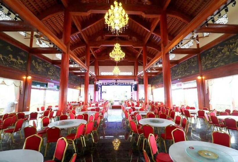 هتل Resort Huu Bang