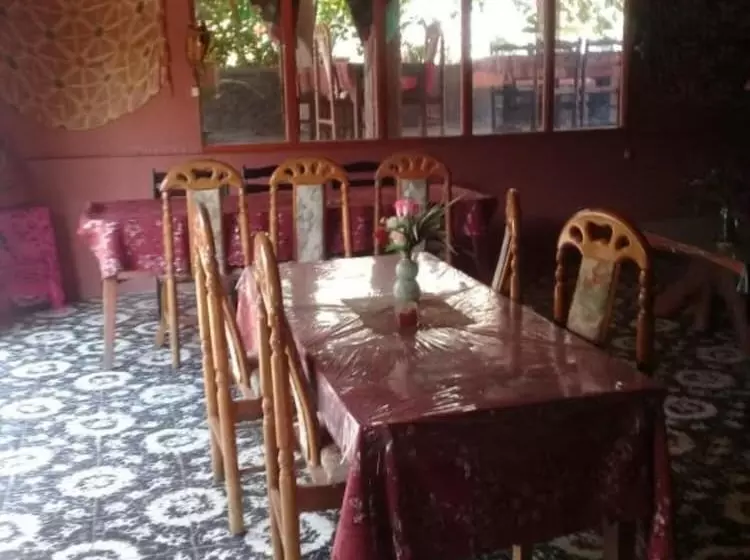 Majatalo Merlyn Guest House