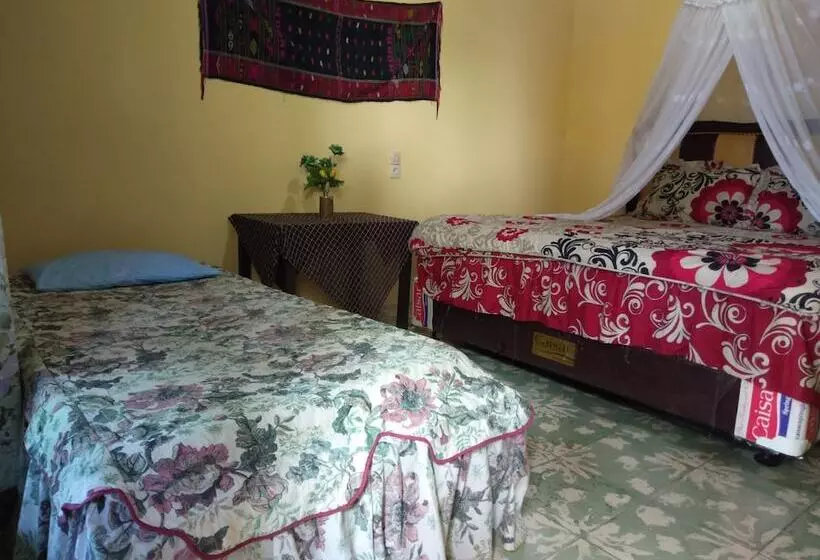 Majatalo Merlyn Guest House