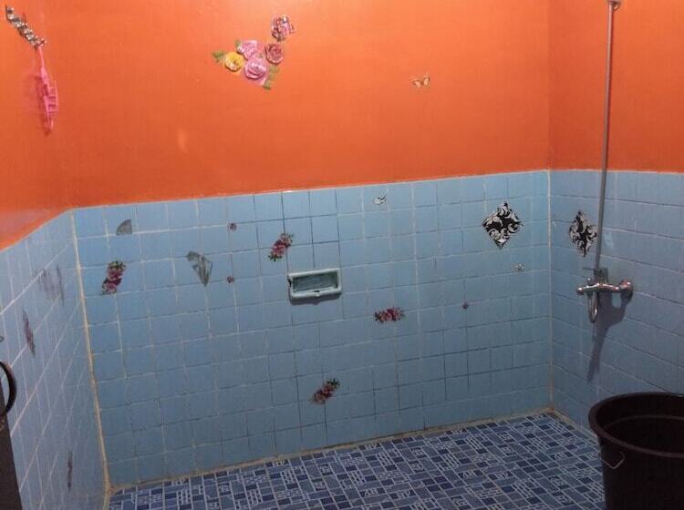 פנסיון Merlyn Guest House