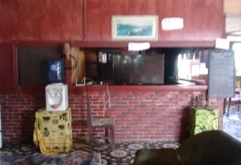 פנסיון Merlyn Guest House