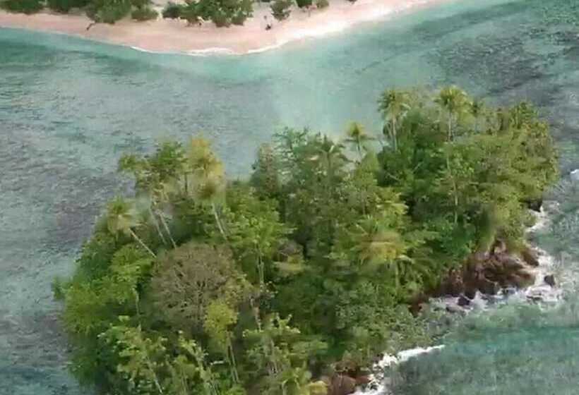 بنسيون Nusa Nalan Beach Resort