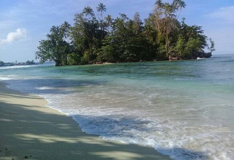 بنسيون Nusa Nalan Beach Resort