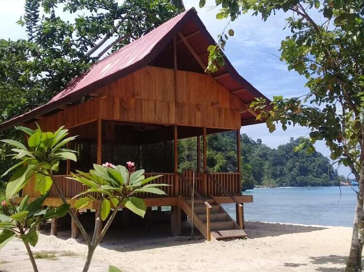 بنسيون Nusa Nalan Beach Resort