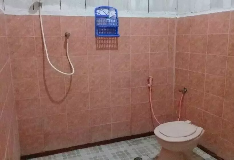 ペンション Nusa Nalan Beach Resort