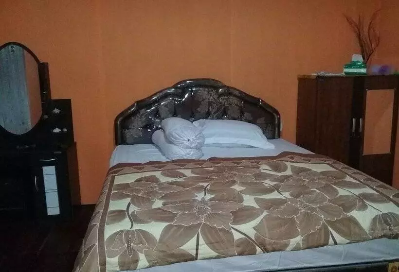 ペンション Nusa Nalan Beach Resort