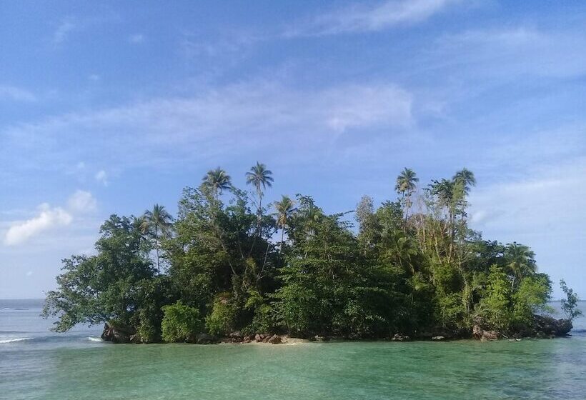 بنسيون Nusa Nalan Beach Resort