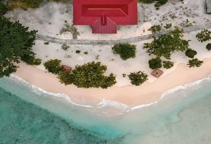 ペンション Nusa Nalan Beach Resort