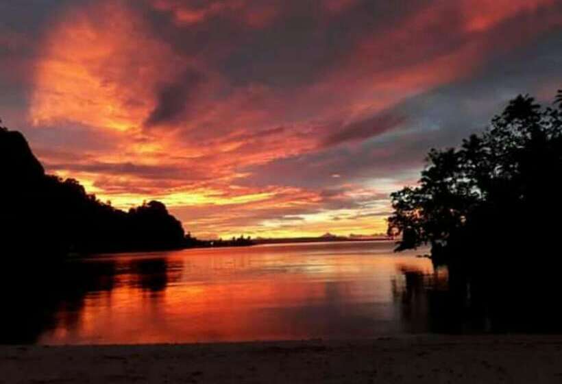 بنسيون Nusa Nalan Beach Resort