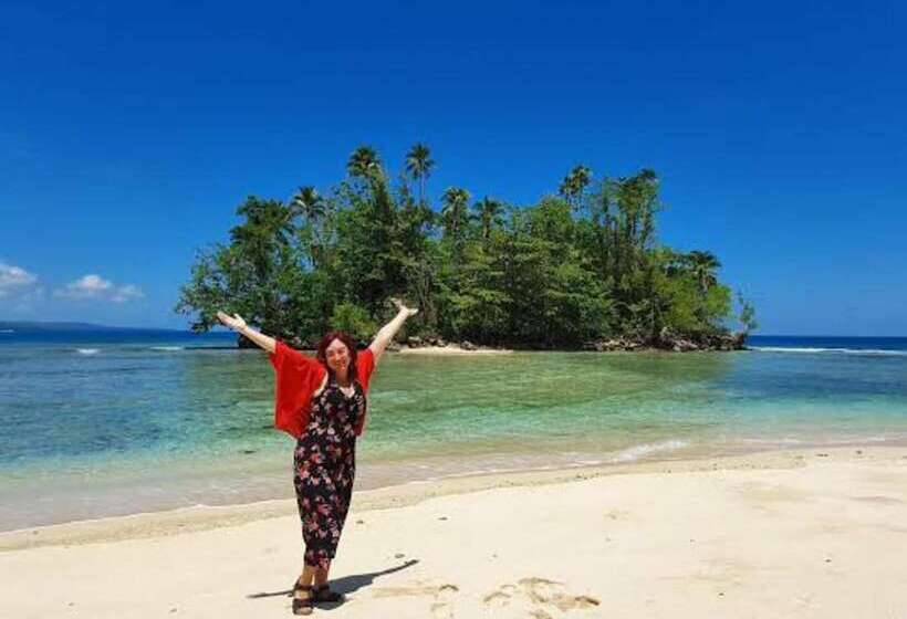 بنسيون Nusa Nalan Beach Resort