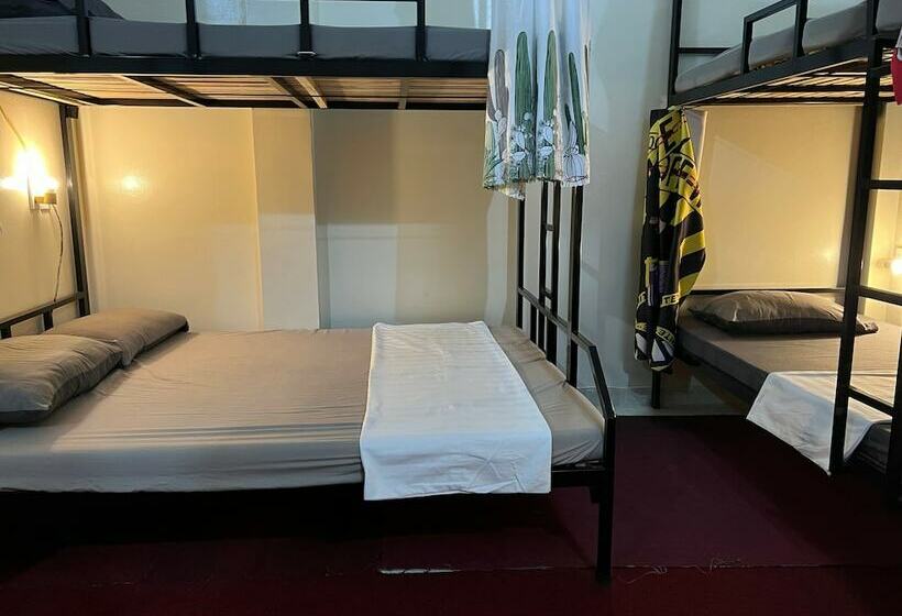 Hg Hostel And Motobikes