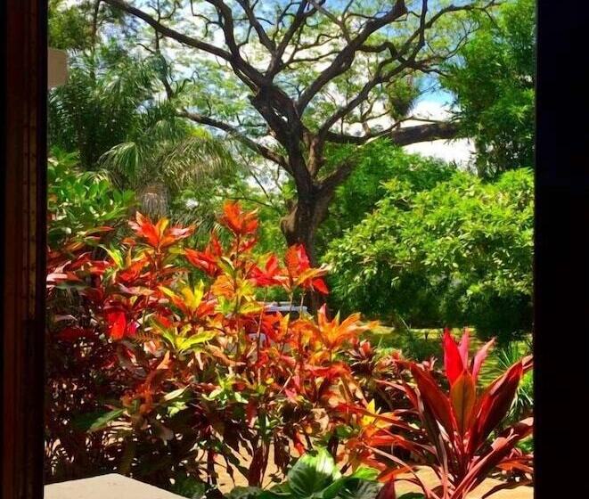 هتل Casa Inti Guesthouse & Lodge