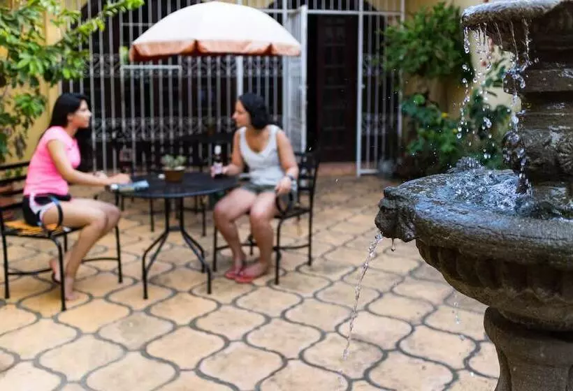 Hotelli Casa Inti Guesthouse & Lodge