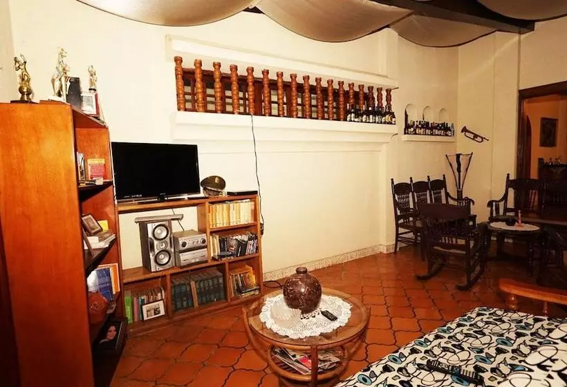 Hotelli Casa Inti Guesthouse & Lodge