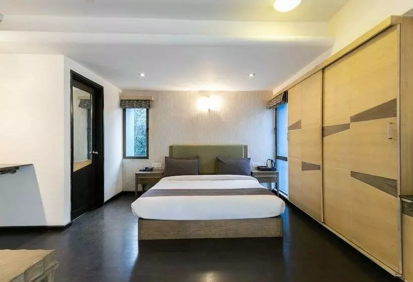 Hotel Collection O 47553 Oriental Residency