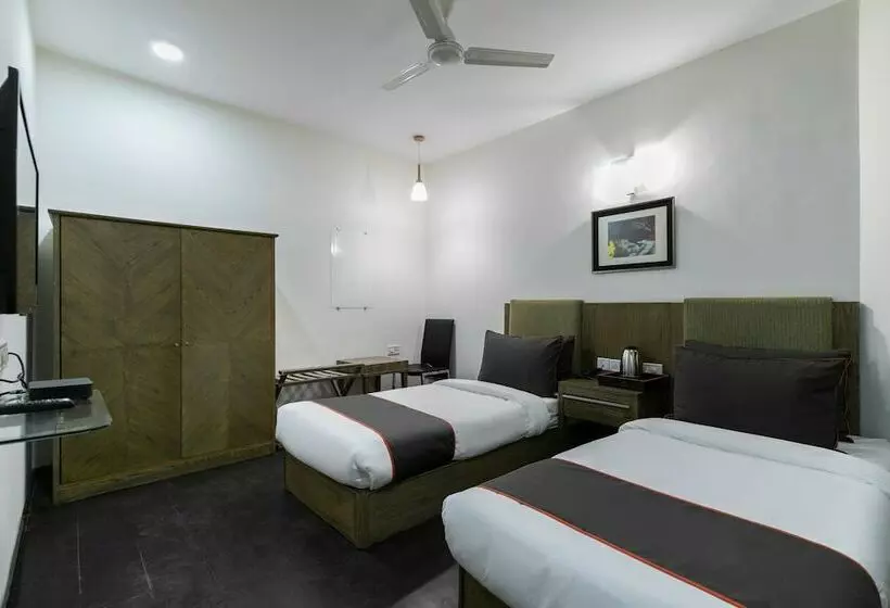 Hotel Collection O 47553 Oriental Residency