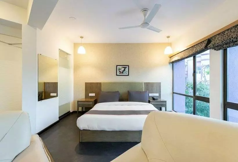 Hotel Collection O 47553 Oriental Residency