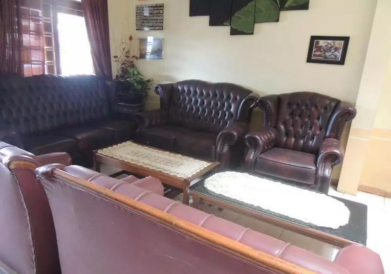 Majatalo Puspa Indah Syariah 2