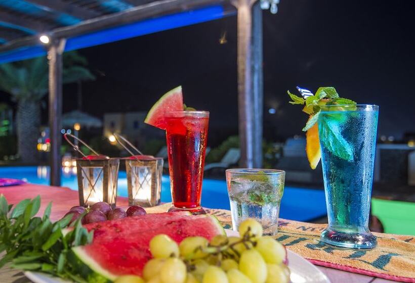 Holiday Beach Resort Santorini