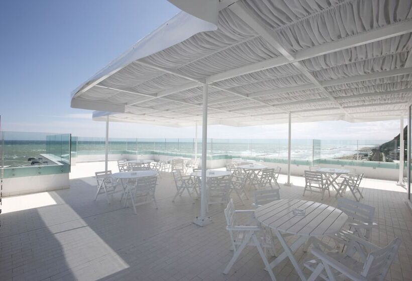 בית מלון כפרי Alexander Museum Palace