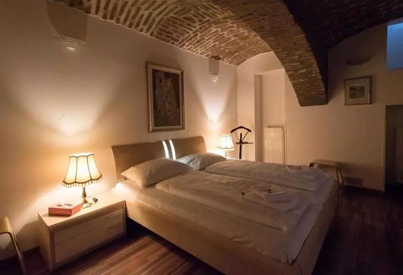 هتل Angel S Place Vienna