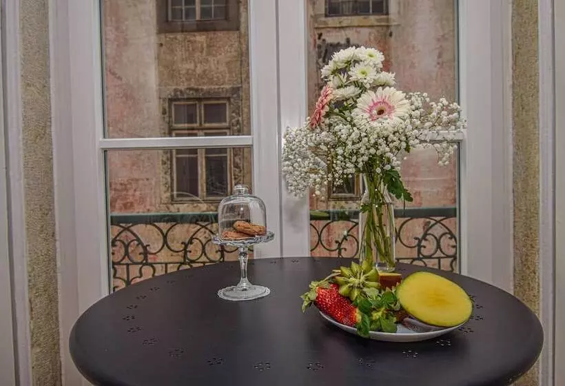 هتل B Inb Lisbon Downtown Suites