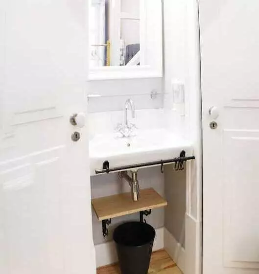 هتل B Inb Lisbon Downtown Suites