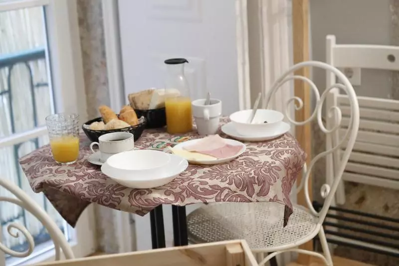 هتل B Inb Lisbon Downtown Suites