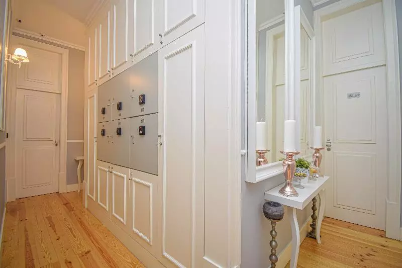 هتل B Inb Lisbon Downtown Suites