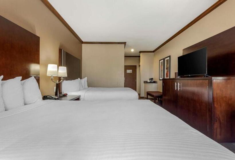 Best Western Plus Texoma Hotel & Suites