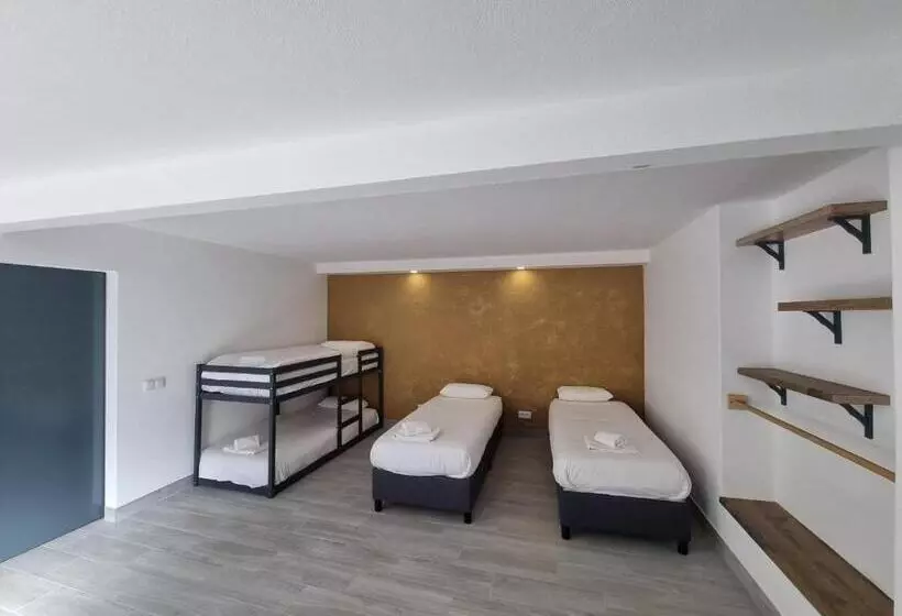 בית מלון כפרי G3 Gamboa Beach Houses