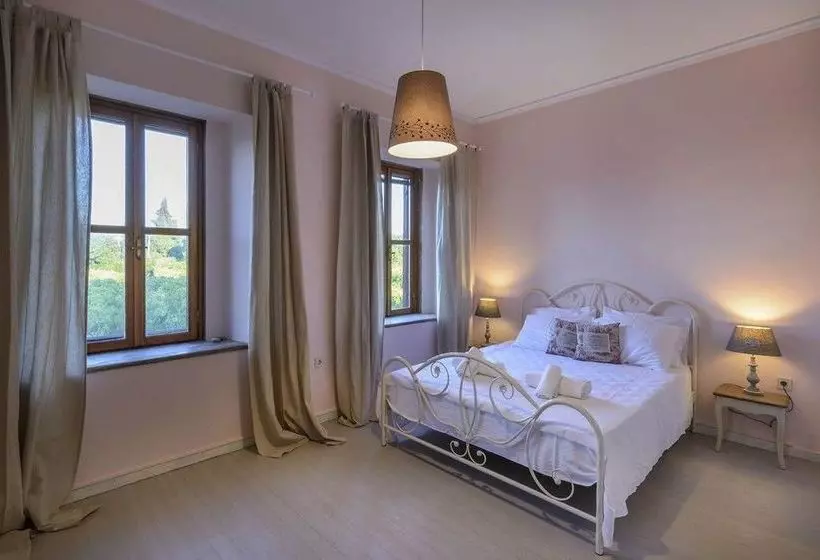 هتل Mavrokordatiko