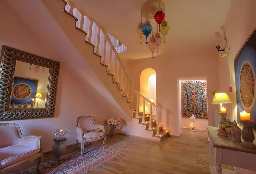 هتل Mavrokordatiko