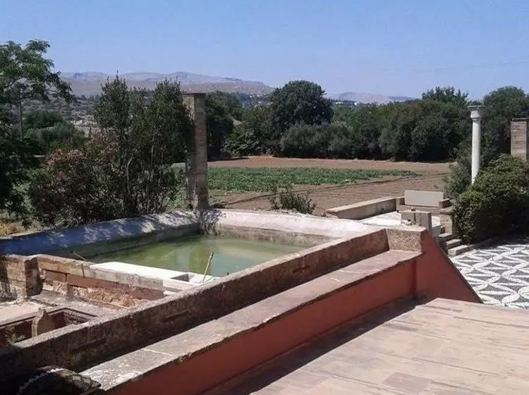 هتل Mavrokordatiko